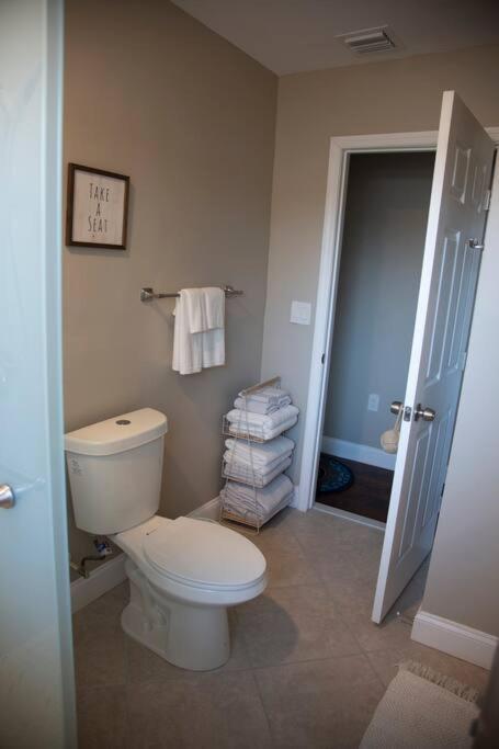 Two Bedroom Ranch With Private Deck Close To Beach Lake Worth Beach Exterior foto